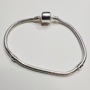 NWT Pandora Style Snake Chain Bracelet Snap Lock Barrel For Charms Shiny Silver